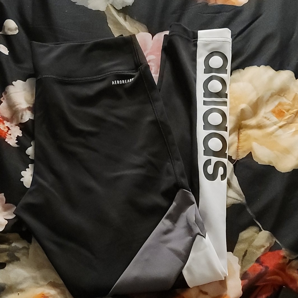 Adidas color block leggins